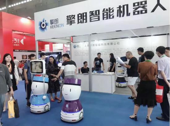 全球首家虚拟餐厅主打用“眼睛”吃饭一天仅接待8位顾客！(图1)